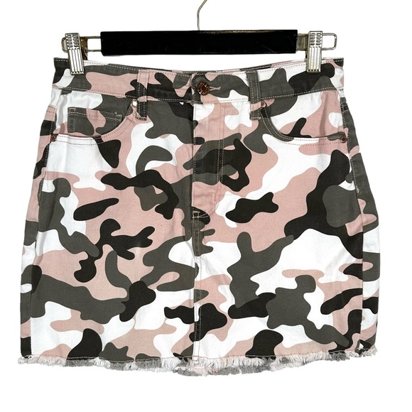 Guess Pink Green Camouflage Mini Skirt - Picture 2 of 8